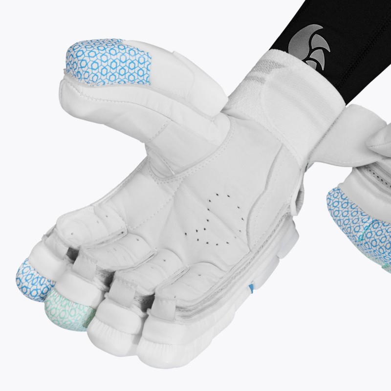 DSC Cynos Pro Batting Gloves