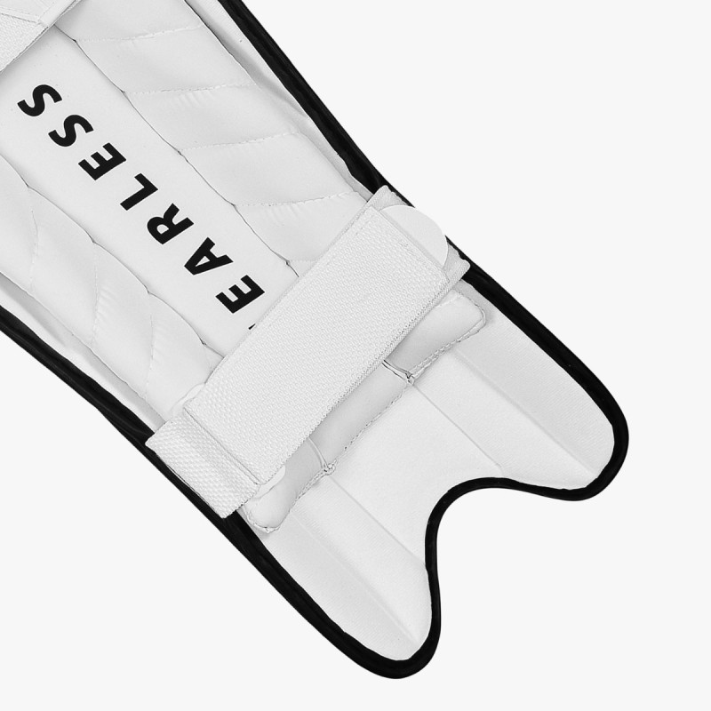 DSC Flex Lite Moulded Batting Leg Guard (Black)