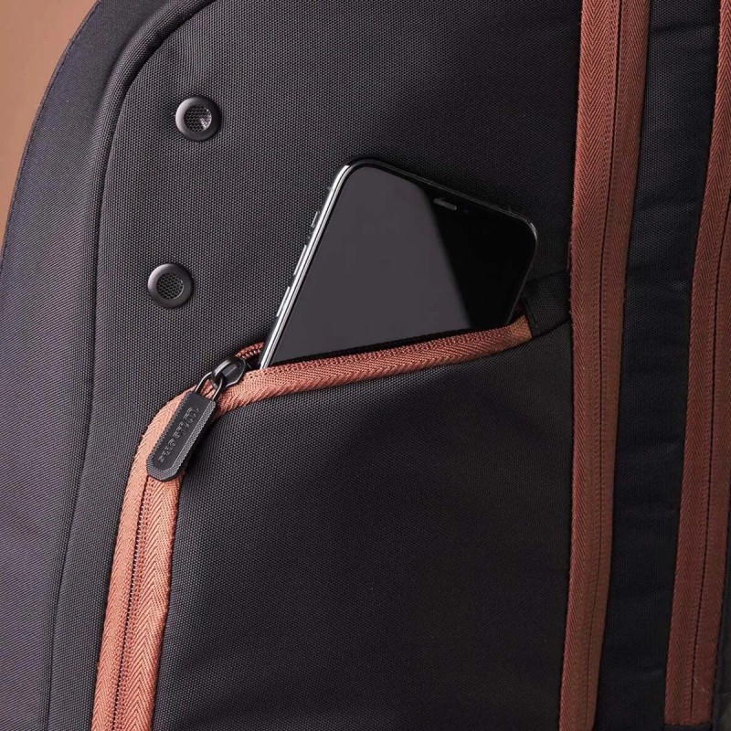 WILSON Pro Staff V14 Super Tour Backpack (Black/Brown)