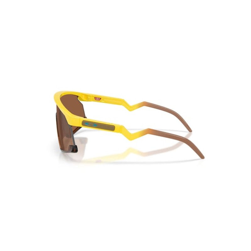 Oakley Brown UV Protection Rectangular Unisex Sunglasses